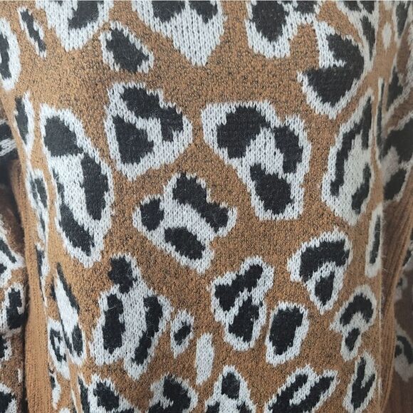 ALISON ANDREWS Leopard Print Sweater - Picture 2 of 9